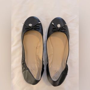 Casual black flats